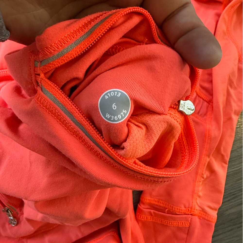 🍋 Lululemon Run: Reflect Pullover - Picture 6 of 10